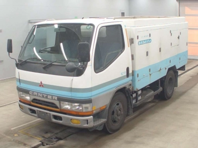 MITSUBISHI CANTER