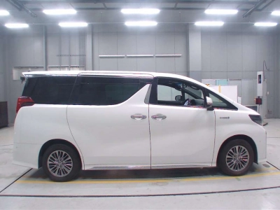 TOYOTA ALPHARD HYBRID