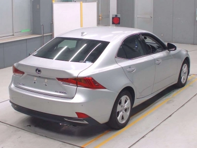 LEXUS IS