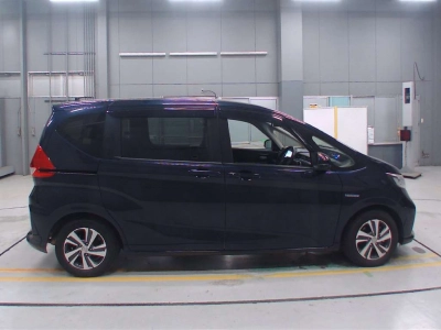HONDA FREED + HYBRID
