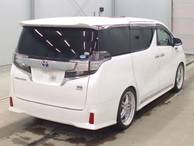 TOYOTA VELLFIRE HYBRID