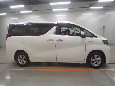 TOYOTA ALPHARD HYBRID