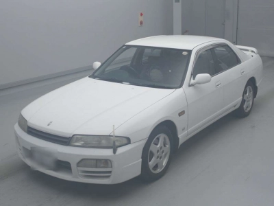 NISSAN SKYLINE