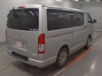 TOYOTA REGIUS VAN