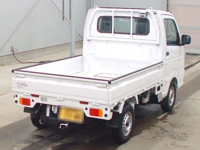 NISSAN CLIPPER TRUCK