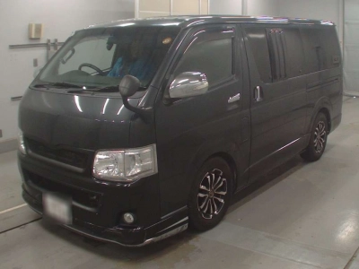 TOYOTA REGIUS VAN