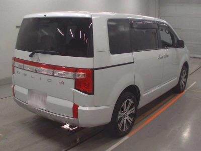 MITSUBISHI DELICA D:5