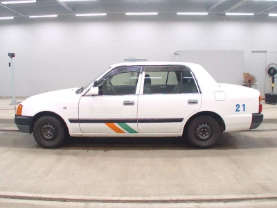 TOYOTA CROWN COMFORT