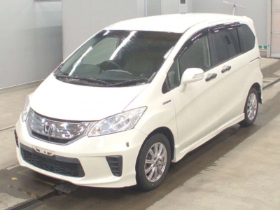HONDA FREED HYBRID