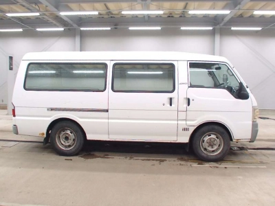 MAZDA BONGO BRAWNY VAN