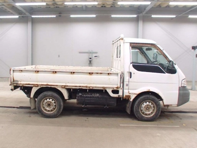 NISSAN VANETTE TRUCK