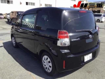 TOYOTA SPADE