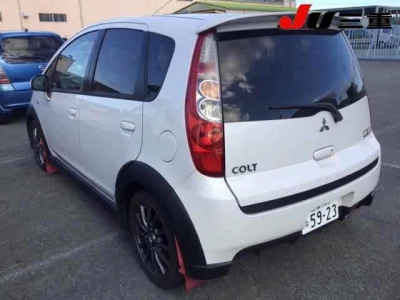 MITSUBISHI COLT