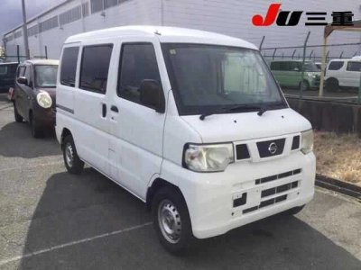 NISSAN CLIPPER VAN