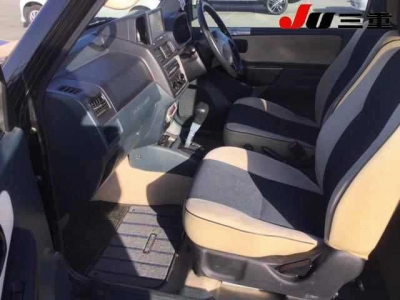 MITSUBISHI PAJERO MINI