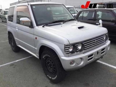 MITSUBISHI PAJERO MINI