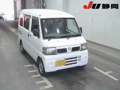 NISSAN CLIPPER VAN