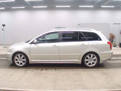 TOYOTA AVENSIS WAGON