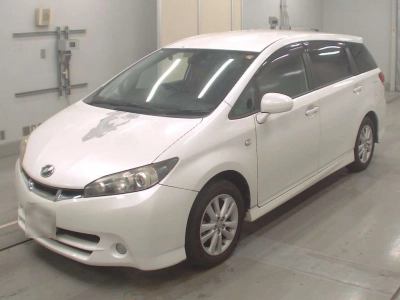 TOYOTA WISH
