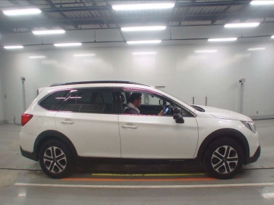 SUBARU OUTBACK