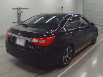 SUBARU LEGACY B4