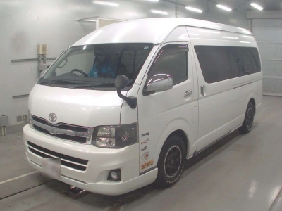 TOYOTA HIACE WAGON