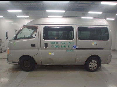NISSAN CARAVAN BUS