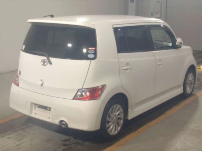 TOYOTA BB