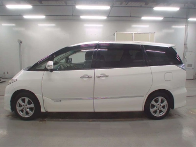 TOYOTA ESTIMA HYBRID