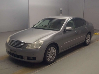 NISSAN FUGA