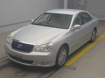 TOYOTA CROWN MAJESTA