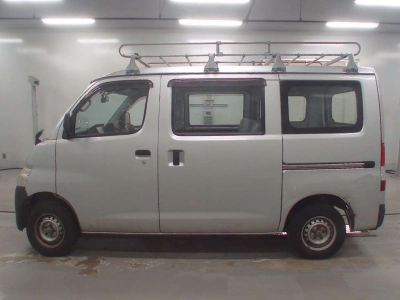 TOYOTA TOWN ACE VAN