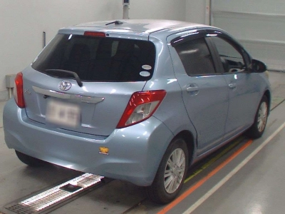TOYOTA VITZ