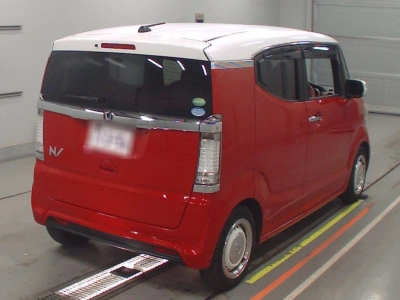 HONDA N-BOX SLASH