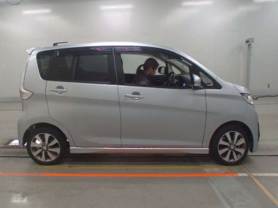 MITSUBISHI EK CUSTOM