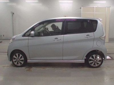 MITSUBISHI EK CUSTOM