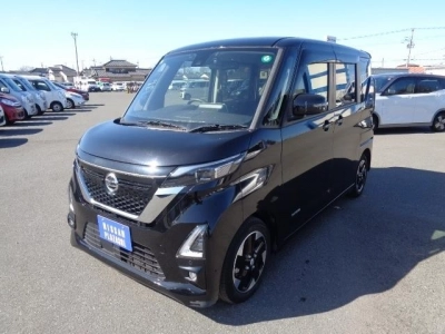NISSAN ROOX