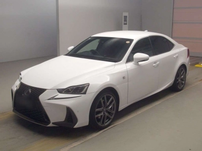 LEXUS IS