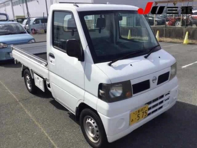 NISSAN CLIPPER TRUCK