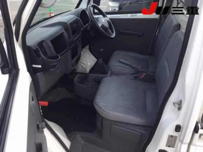 NISSAN CLIPPER TRUCK