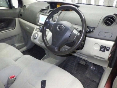 DAIHATSU BOON LUMINAS