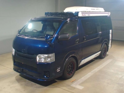 TOYOTA REGIUS VAN