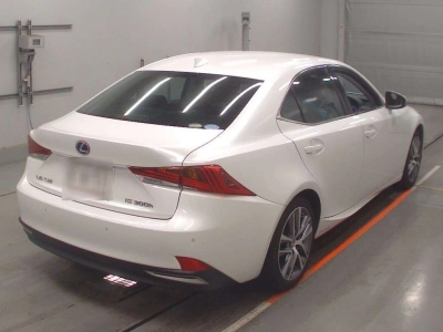 LEXUS IS