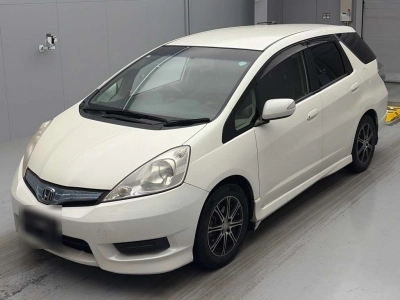 HONDA FIT SHUTTLE HYBRID