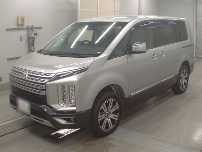 MITSUBISHI DELICA D:5