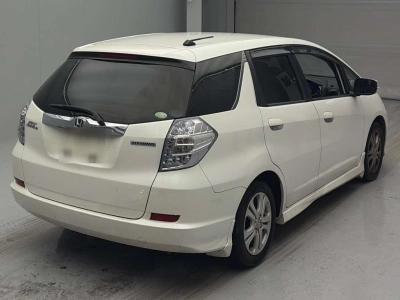 HONDA FIT SHUTTLE HYBRID