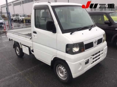 NISSAN CLIPPER TRUCK