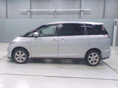 TOYOTA ESTIMA HYBRID