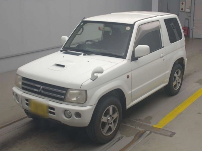 MITSUBISHI PAJERO MINI