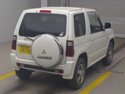 MITSUBISHI PAJERO MINI